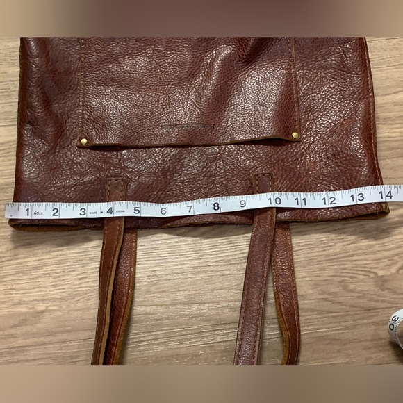 Portland Leather Good Medium Crossbody Tote Bag Brown Nutmeg - Picture 12 of 16